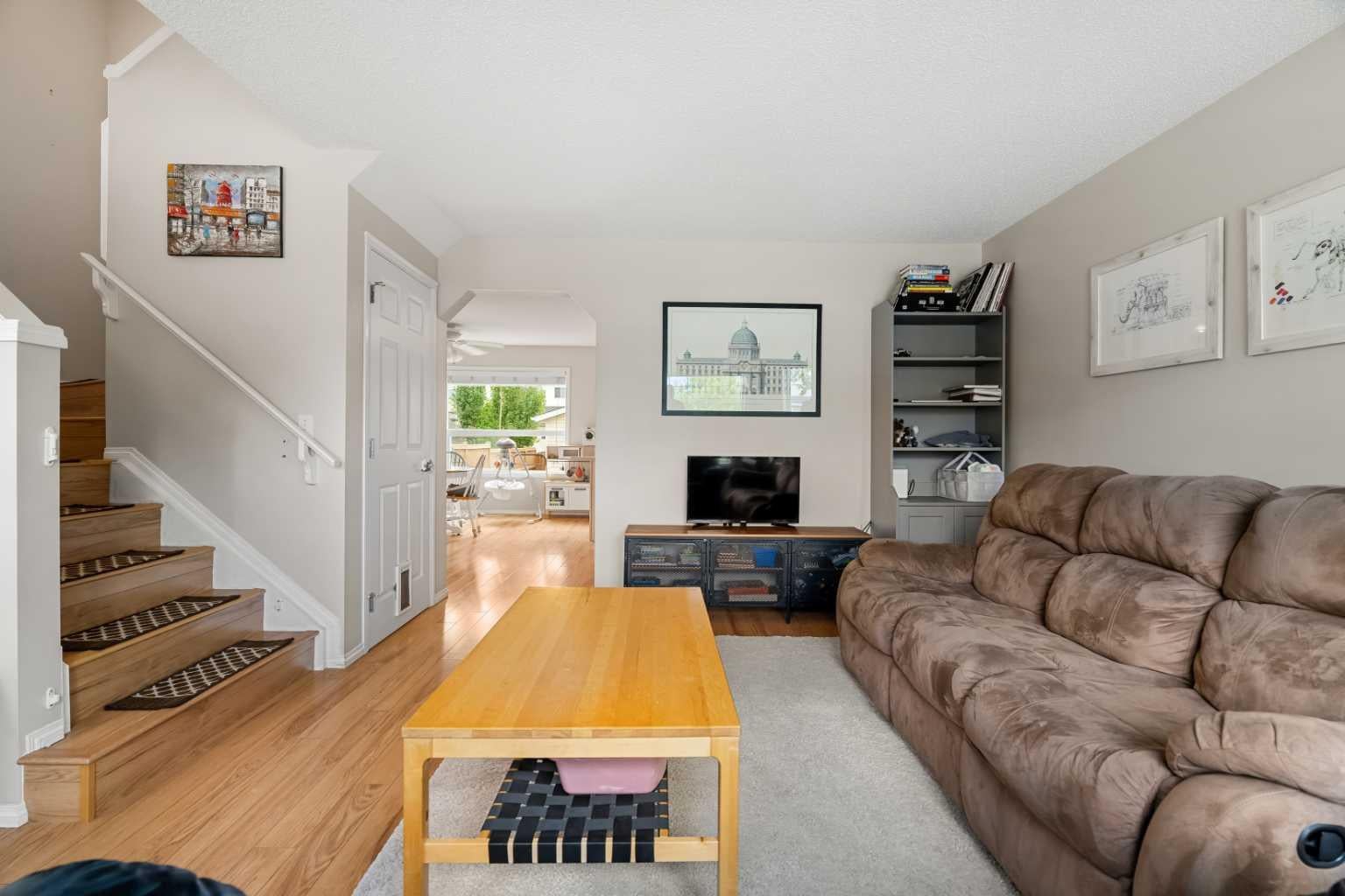 172 Citadel Bluff Close NW