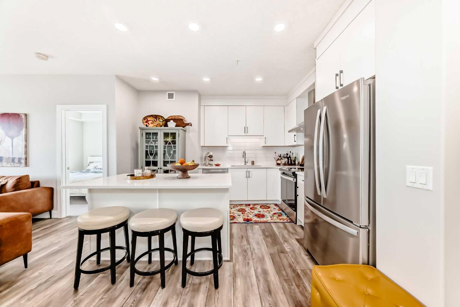 8355 19 Avenue SW 210