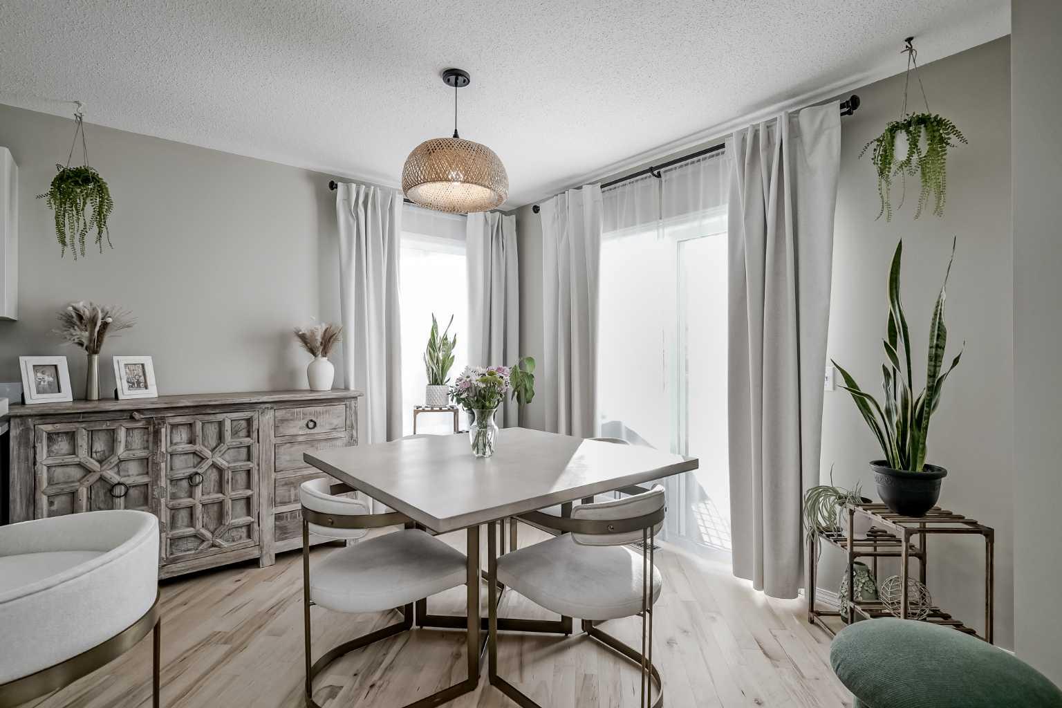 67 Silver Springs Way NW