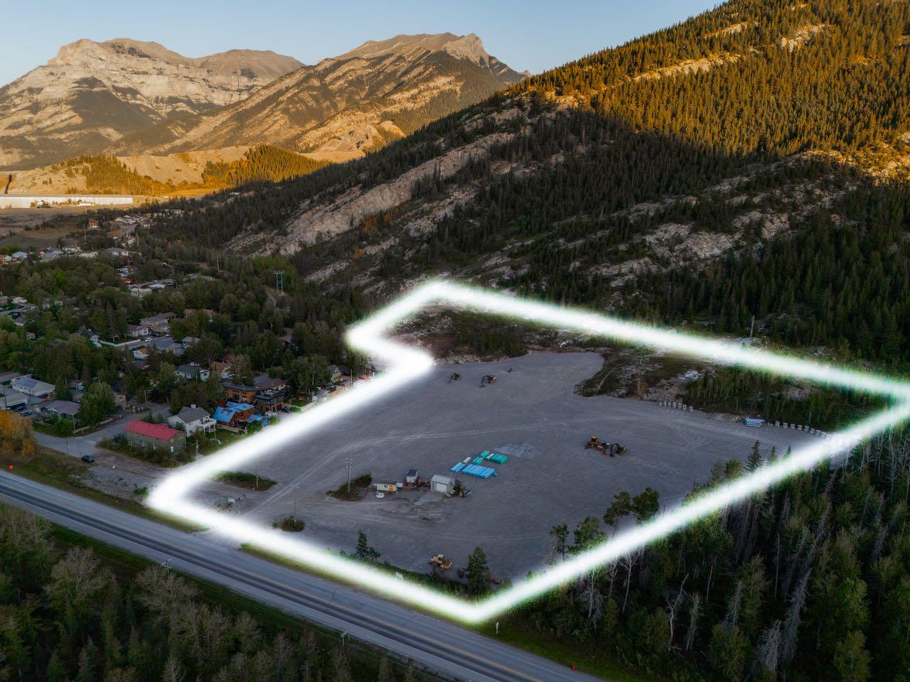 11 Exshaw Mountain Gateway