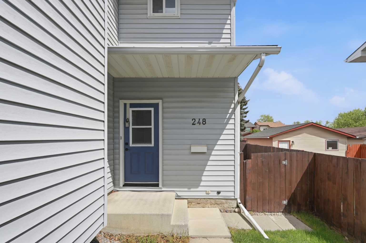 248 Summerwood Place SE