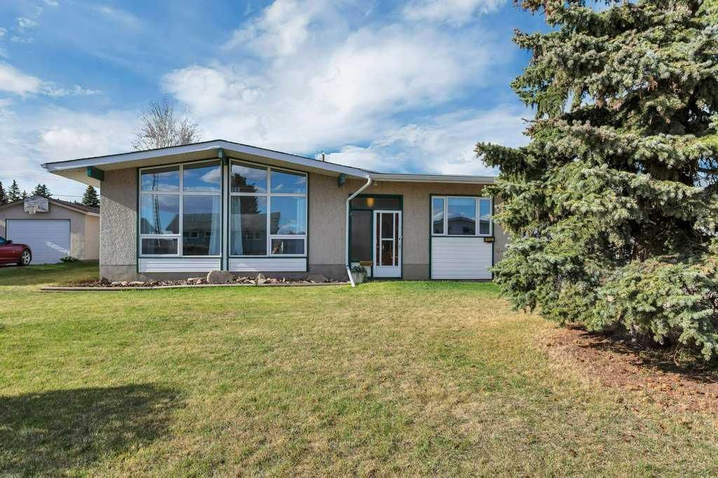 Photo of 5122 48 Avenue, Rimbey, AB T0C 2J0 (MLS # A2310820)