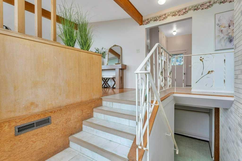 Photo of 5122 48 Avenue, Rimbey, AB T0C 2J0 (MLS # A2310820)