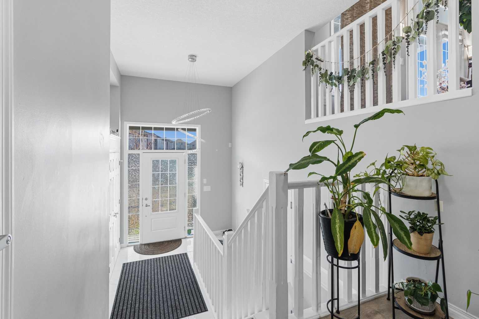 237 Windrow Crescent SW