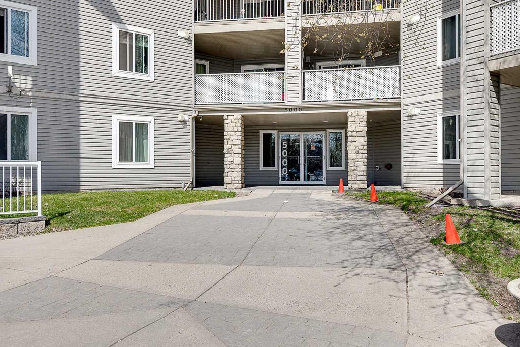Photo of 604 8 Street SW #5403, Airdrie, AB T4B 2W4 (MLS # A2307181)