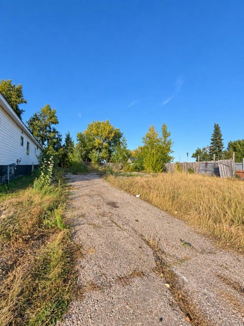 Photo of 132 Greenway Place, Fort McMurray, AB T9H 2M2 (MLS # A2348344)
