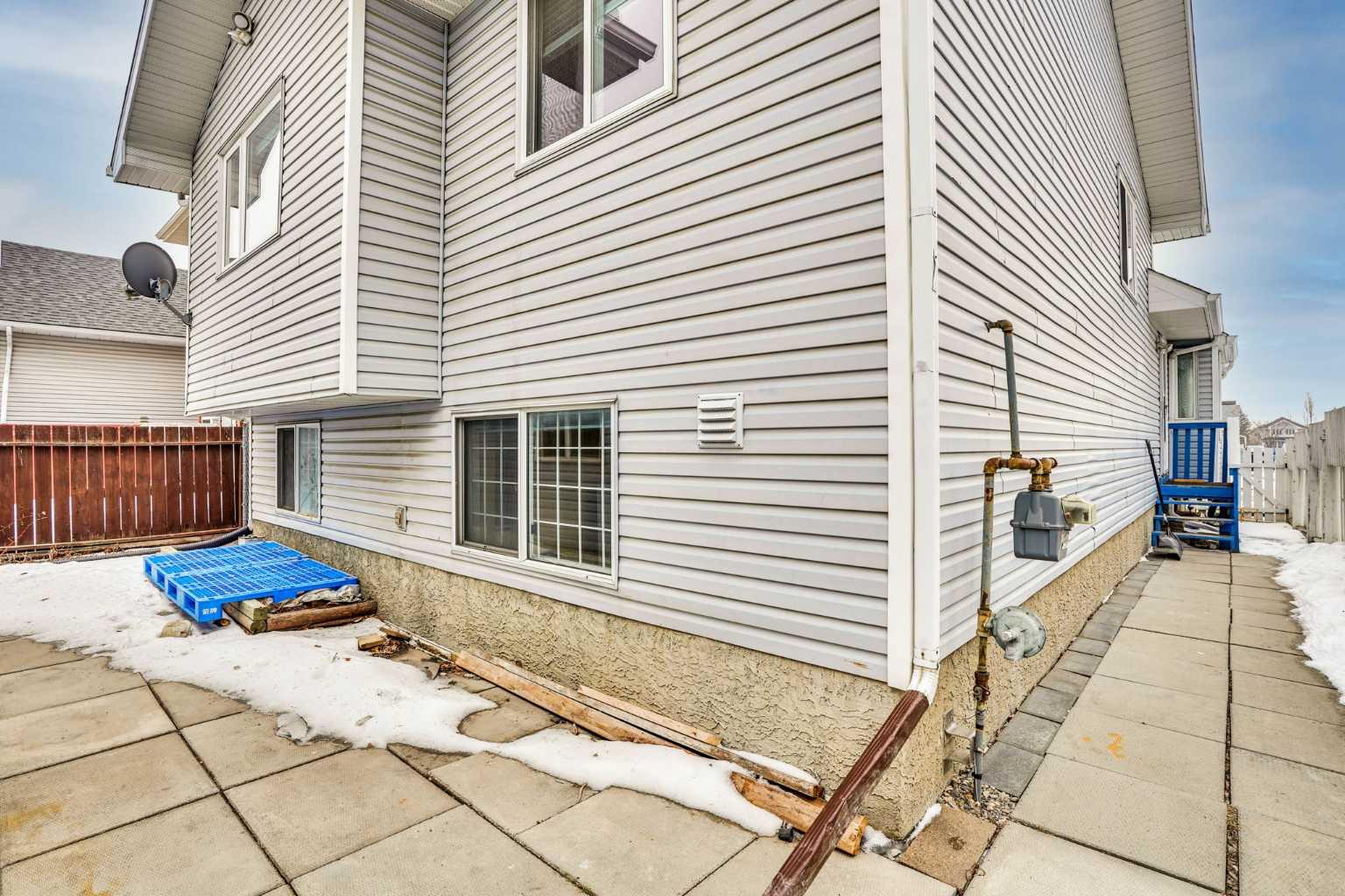 131 Martinridge Grove NE