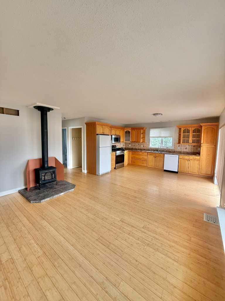 Photo of 106 Chetamon Drive, Hinton, AB T7V 1G5 (MLS # A2320631)