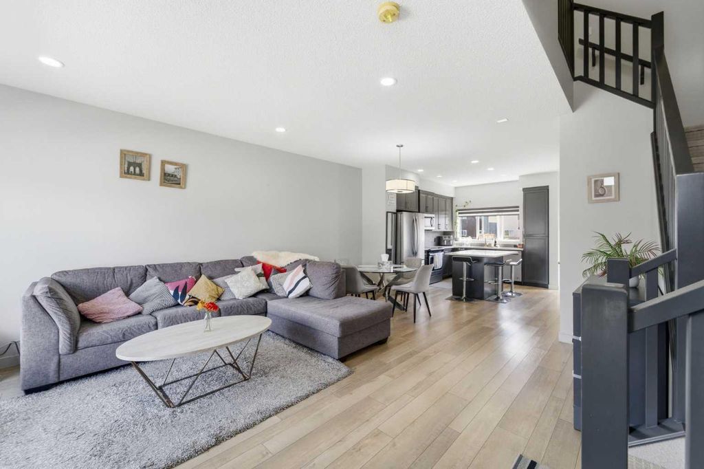 Photo of 9060 52 Street NE, Calgary, AB T3J 0V7 (MLS # A2314218)