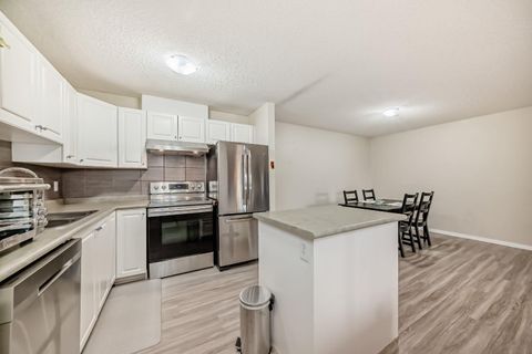 4000 Somervale Court SW 208 Calgary AB T2Y 4J3