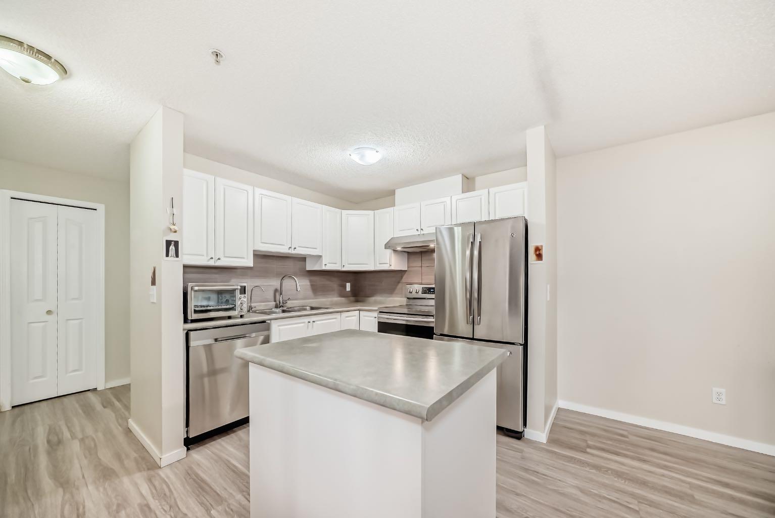 4000 Somervale Court SW 208