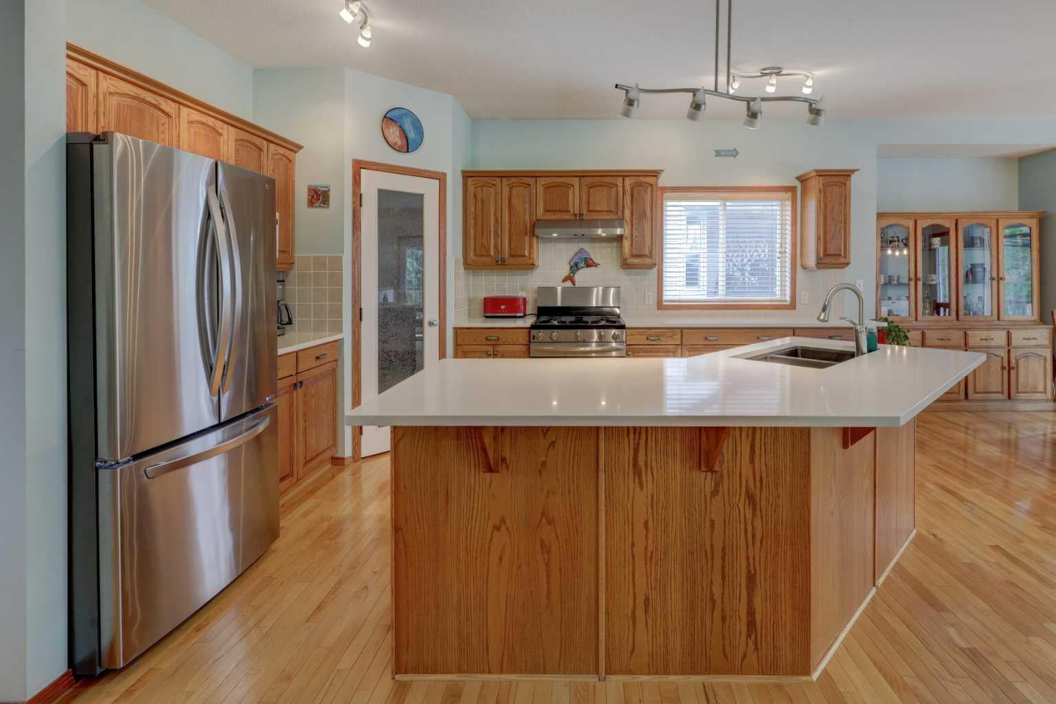 123 Hillview Road