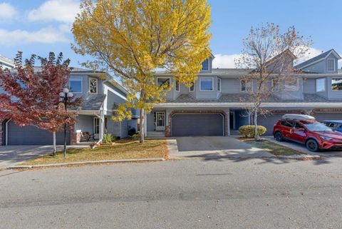 140 Valley Ridge Heights NW Calgary AB T3B 5T3
