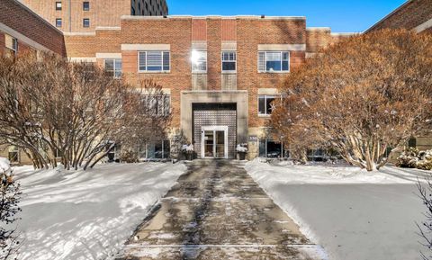 330 19 Avenue SW 46 Calgary AB T2S 0C9