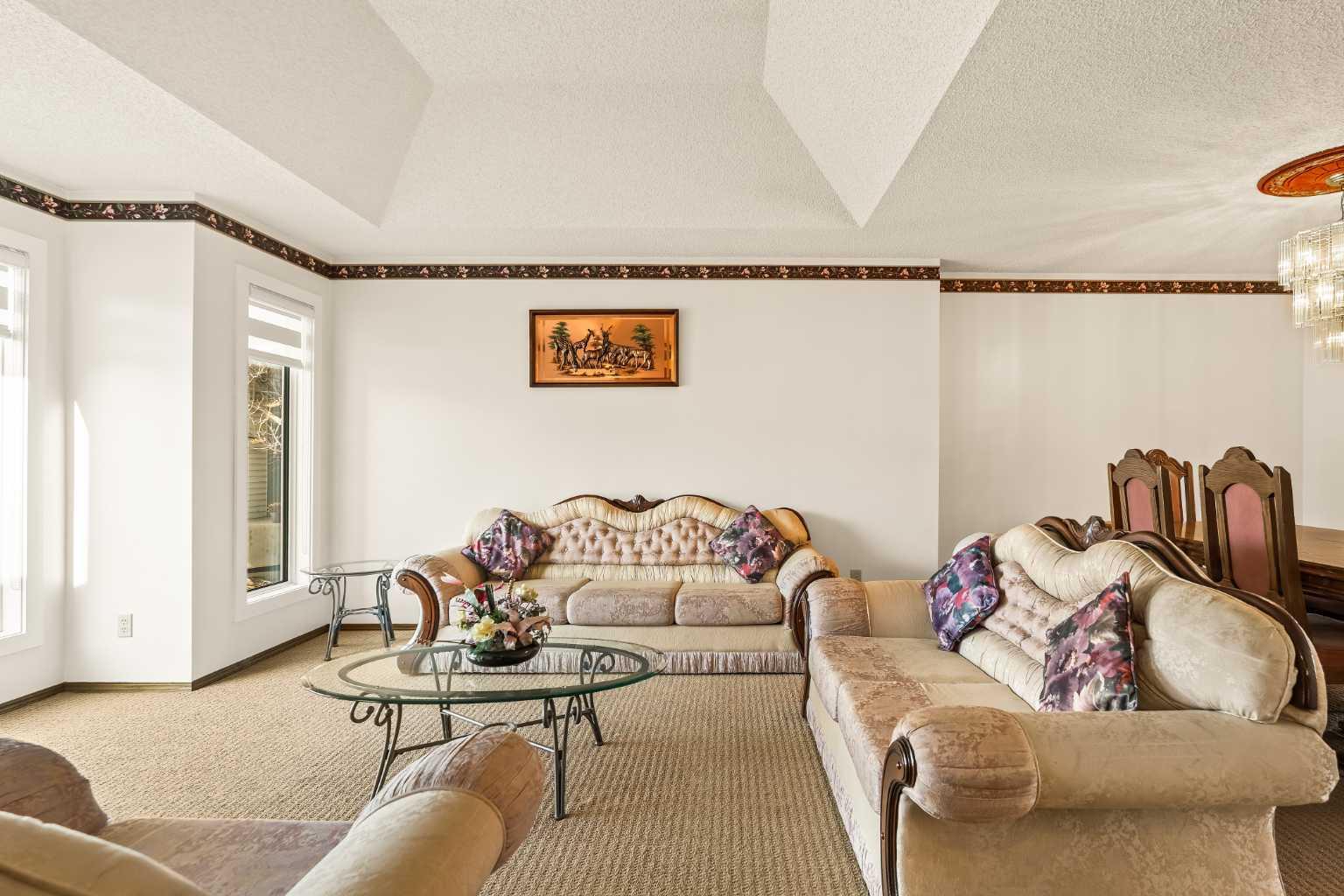 224 Eldorado Place NE