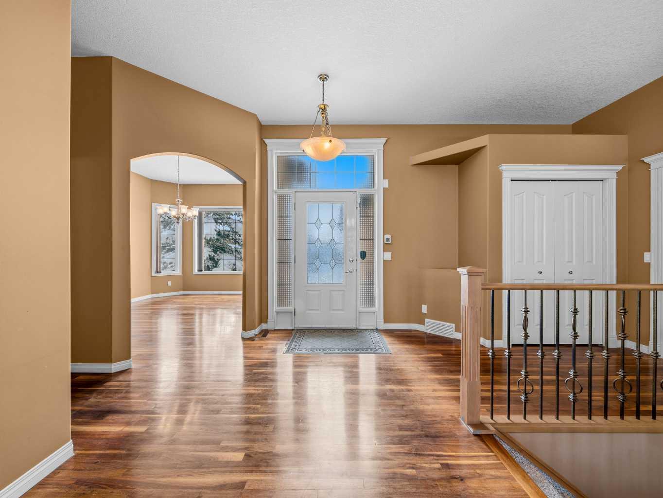 157 Valley Creek Place NW