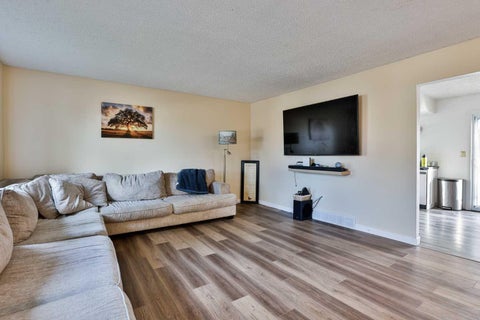 Photo of 186 Oxford Road W, Lethbridge, AB T1K 4V4 (MLS # A2351465)
