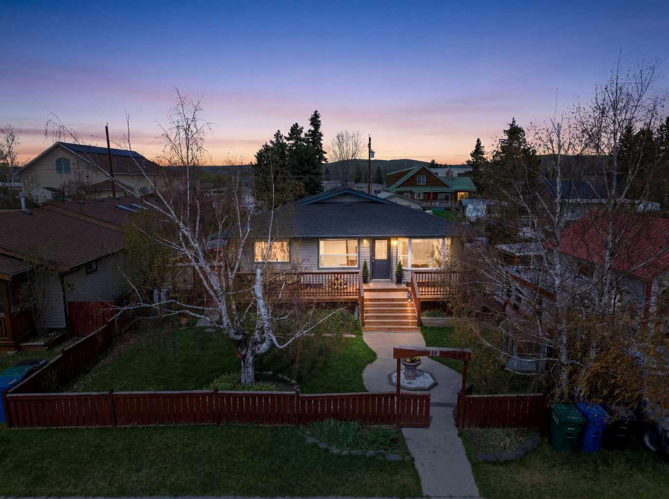 118 Frontenac Avenue NW