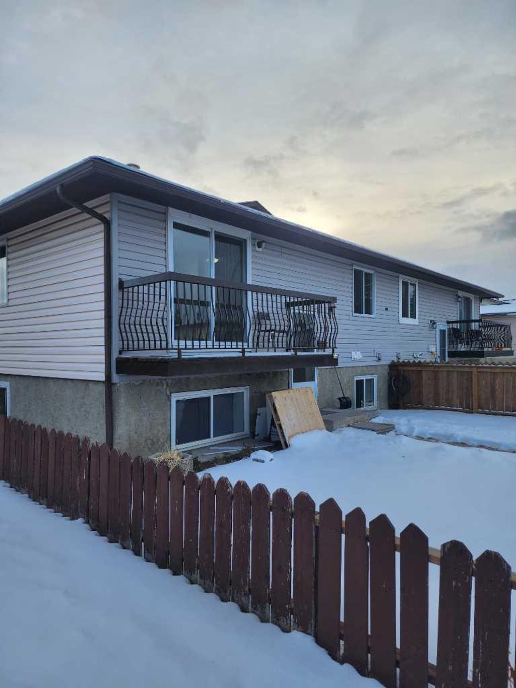 Photo of 1404 43 Street SE #B, Calgary, AB T2A 5E7 (MLS # A2282751)