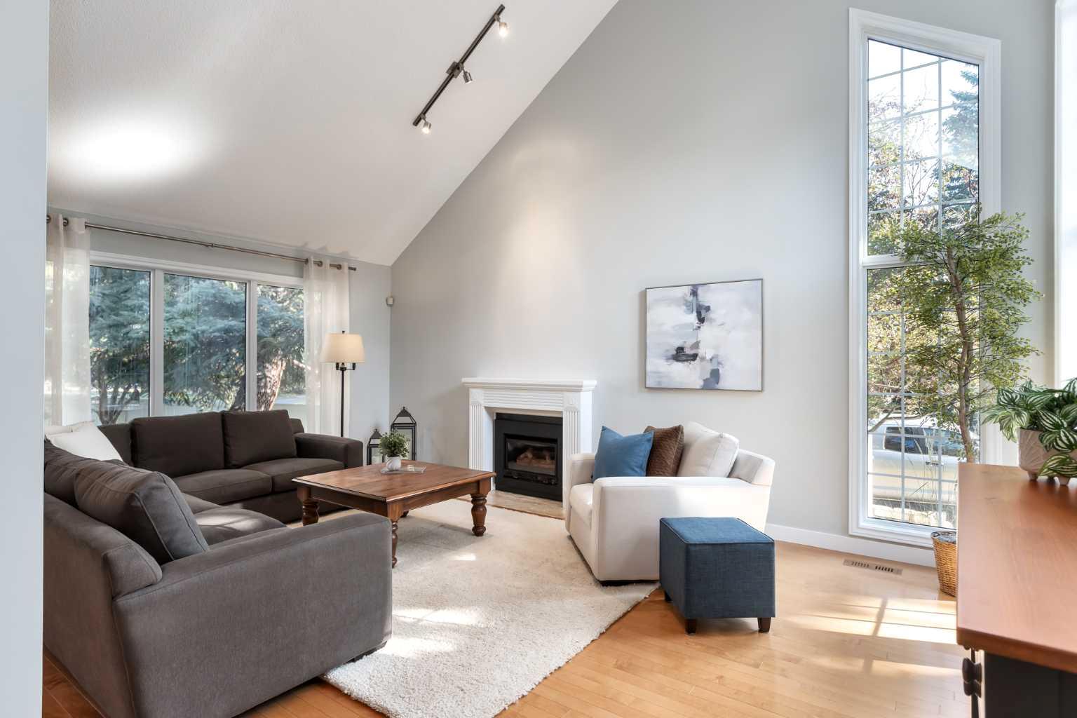 4 Wood Willow Place SW