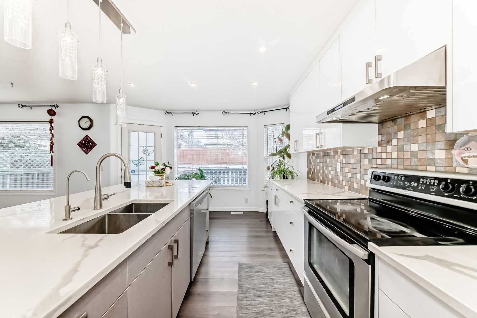 71 Millrise Square SW