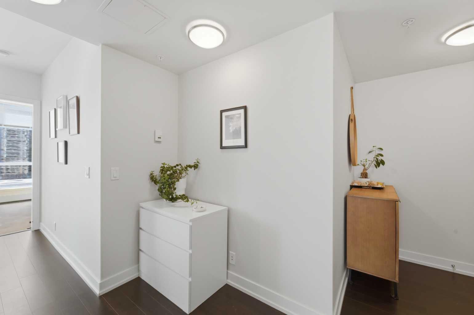 222 Riverfront Avenue SW 825