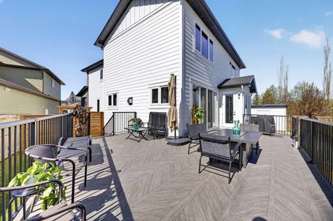 Tiny photo for 30 Silverstone Place, Didsbury, AB T0M 0W0 (MLS # A2310507)
