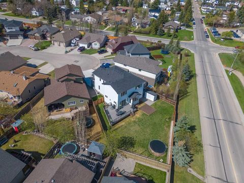 Tiny photo for 30 Silverstone Place, Didsbury, AB T0M 0W0 (MLS # A2310507)