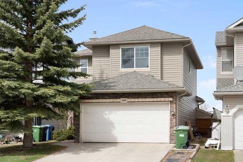 Photo of 459 Citadel Meadow Bay NW, Calgary, AB T3G 4Z2 (MLS # A2306384)