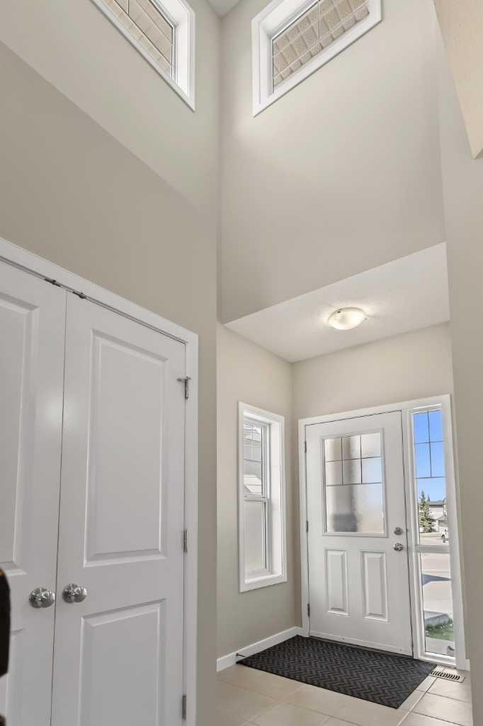 13 Panora View NW