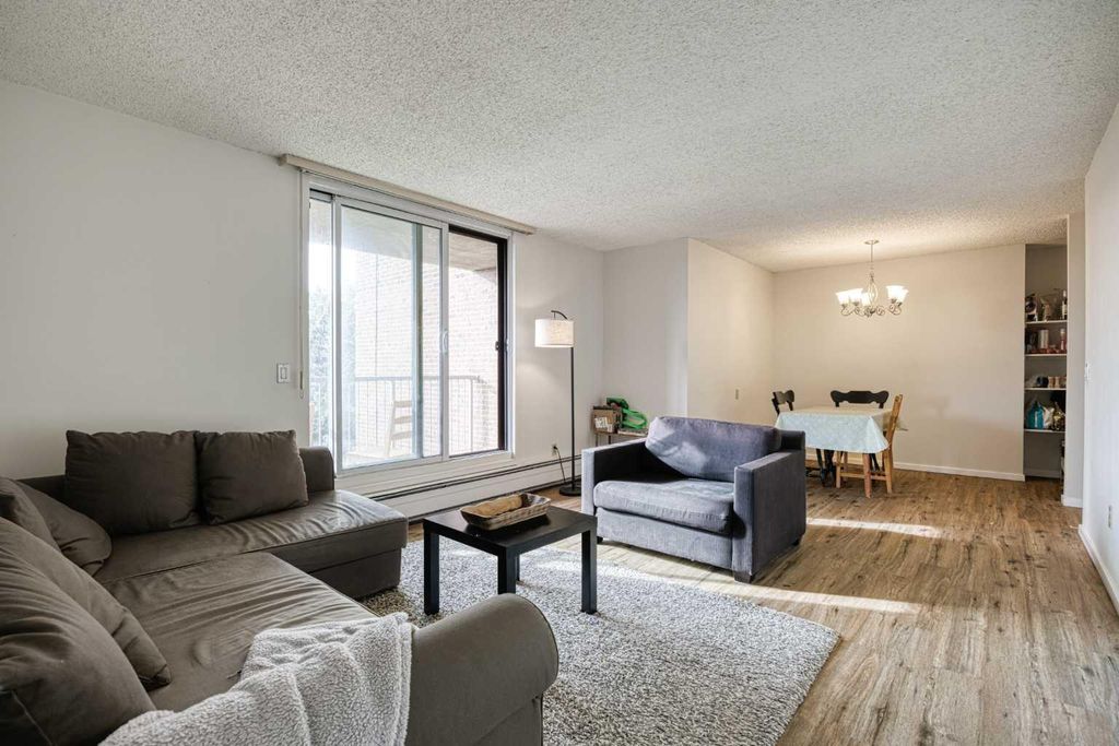 Photo of 4944 Dalton Drive NW #612, Calgary, AB T3A 2E6 (MLS # A2283484)