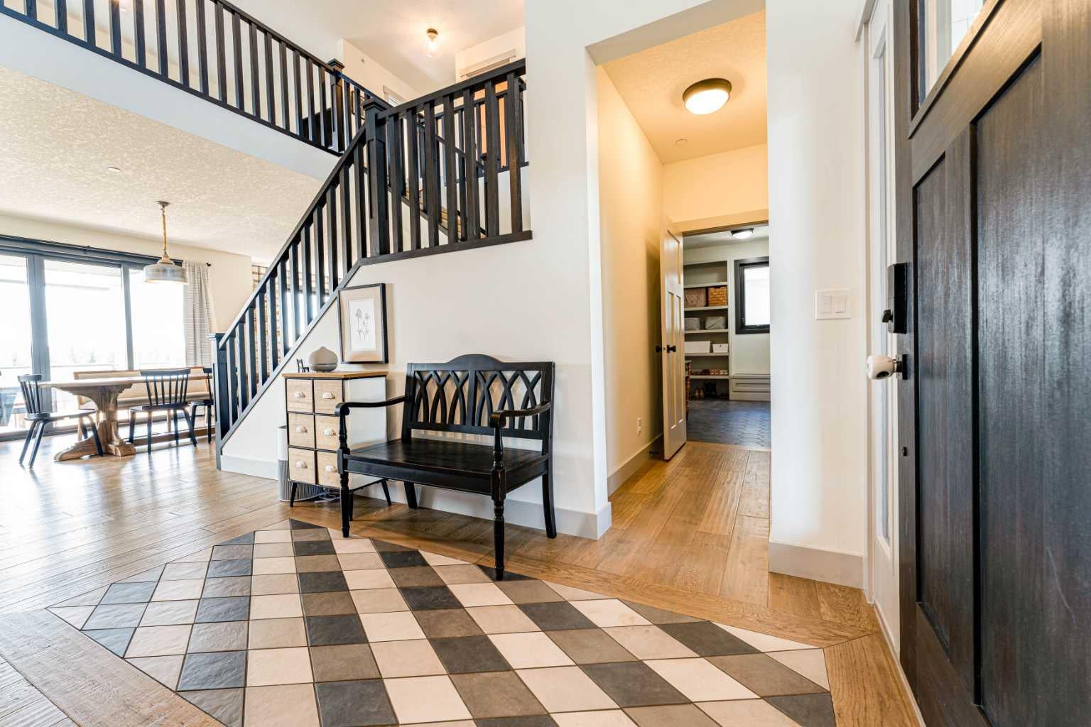 464 Muirfield Crescent
