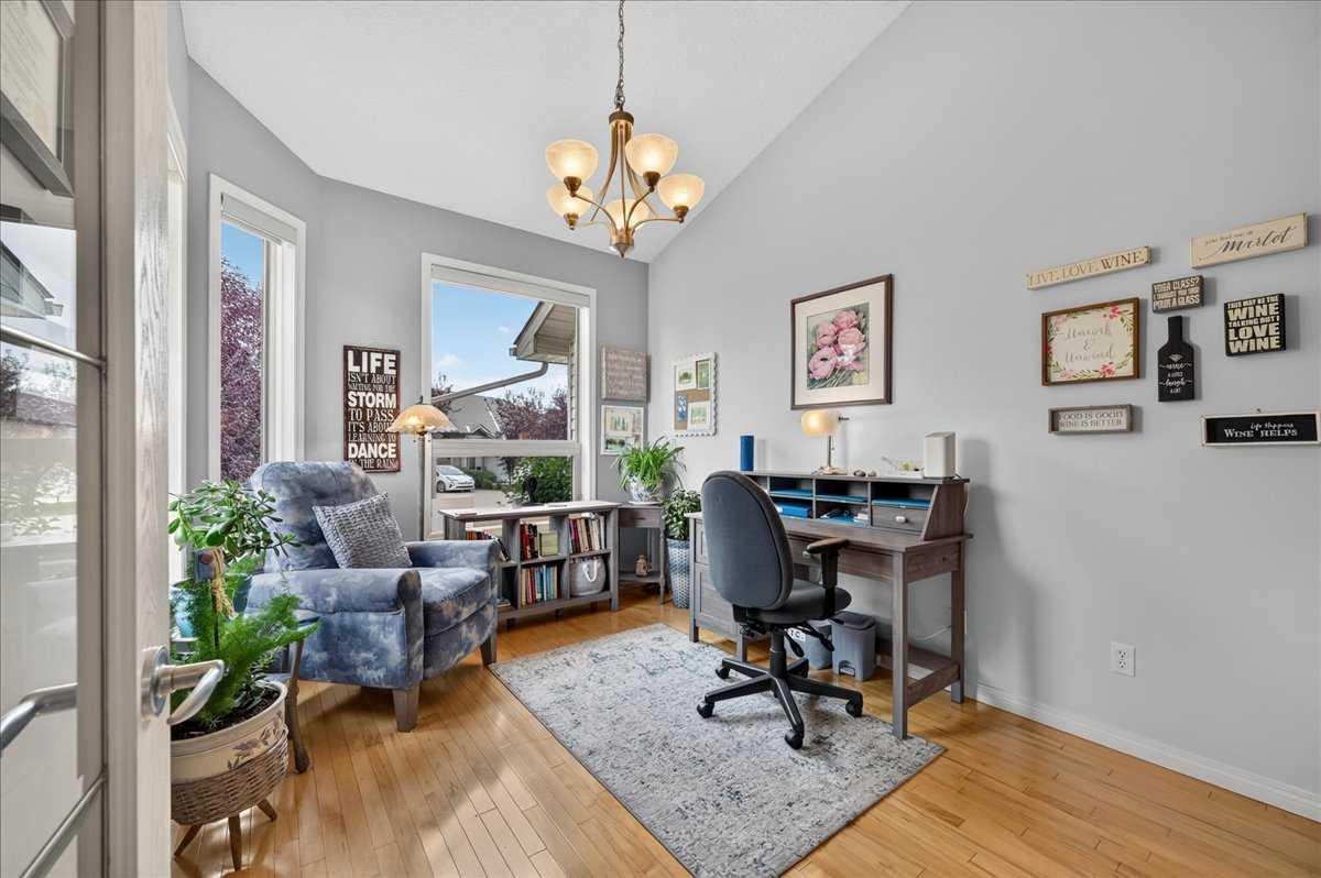 248 Springbank Villas SW