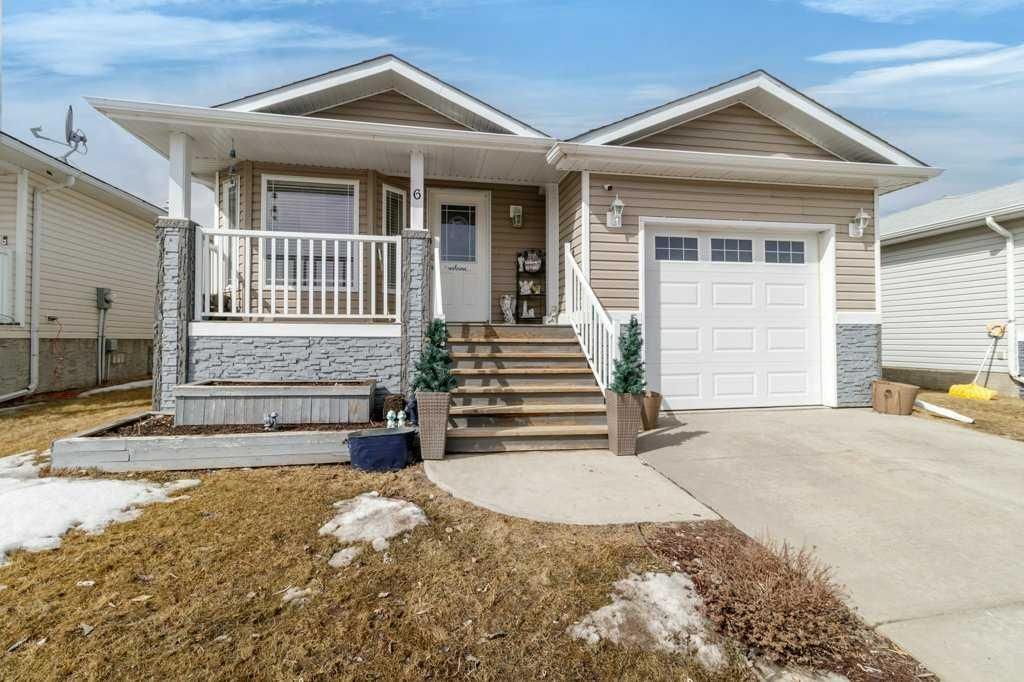 Photo of 6 Baywood Place, Sylvan Lake, AB T4S 0A7 (MLS # A2300912)