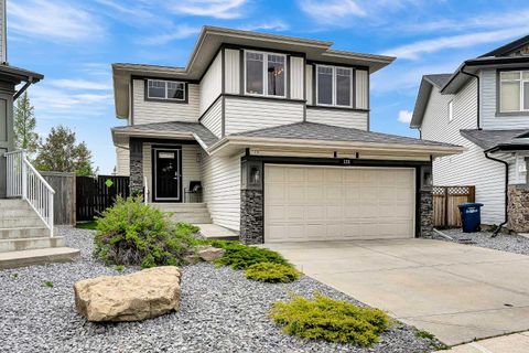 Photo of 128 Reunion Mews NW, Airdrie, AB T4B 0J5 (MLS # A2324807)