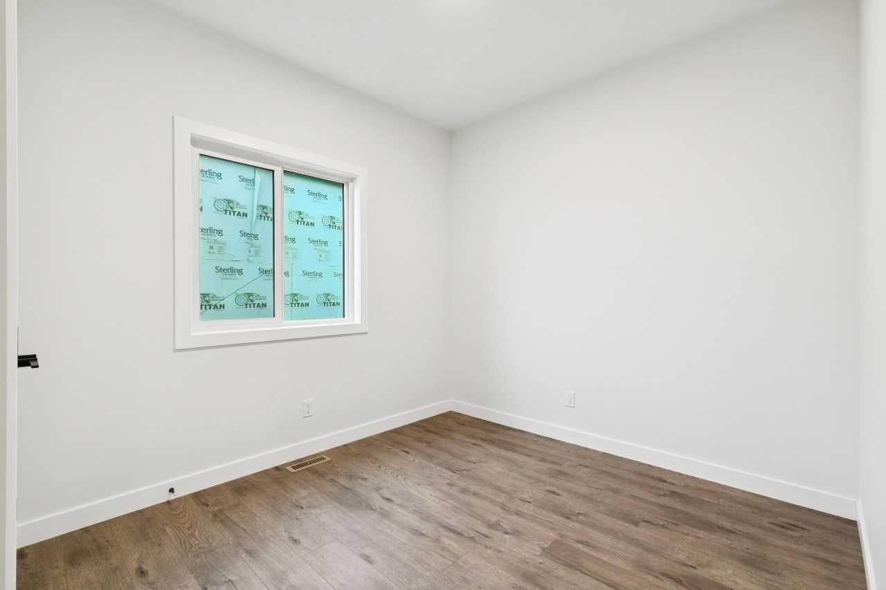 145 Snowberry Common SE