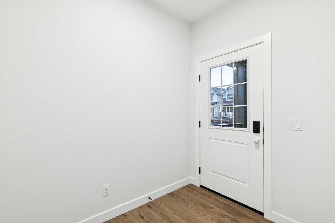 145 Snowberry Common SE