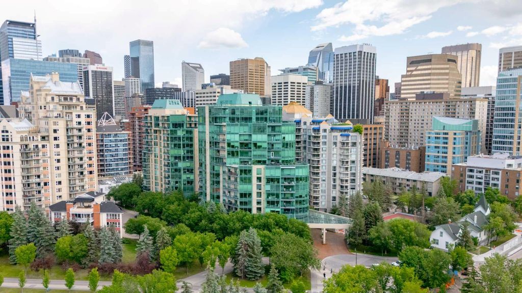 Photo of 837 2 Avenue SW #501, Calgary, AB T2P 0E6 (MLS # A2260529)