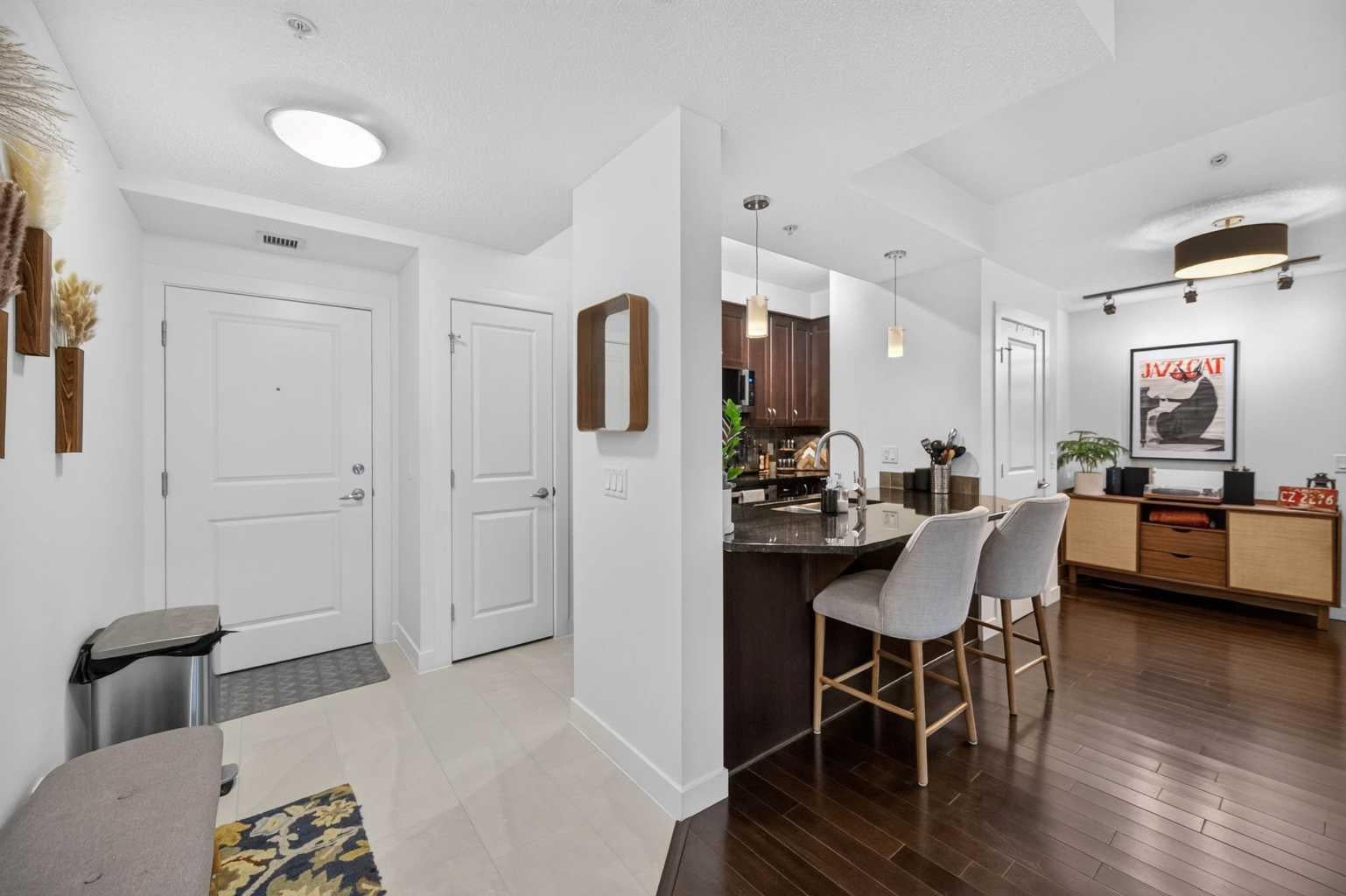 108 25 Avenue SW 402