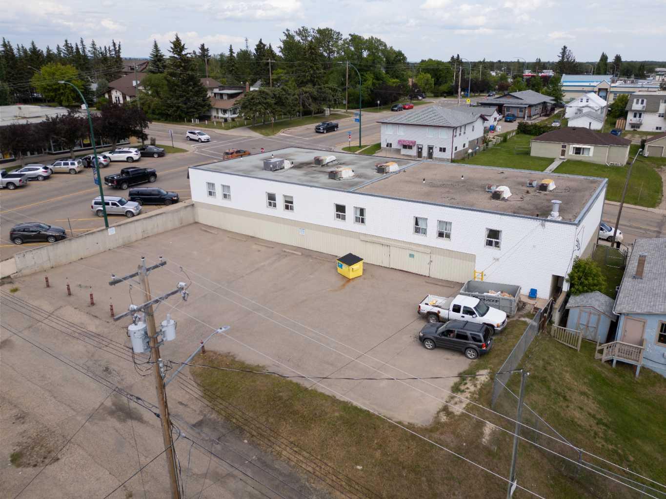 4940 49 Street 1-19 (no 3 or 13)