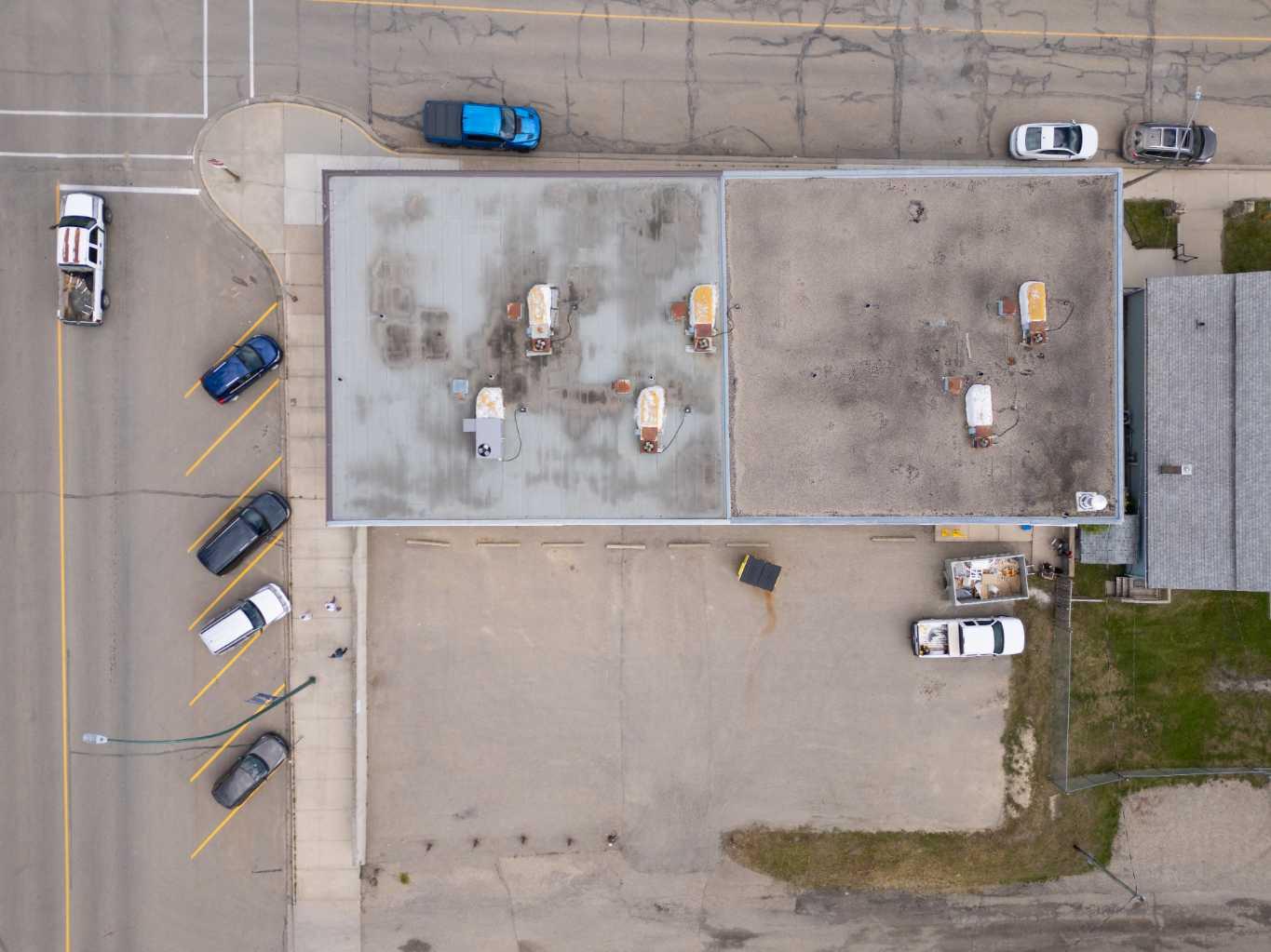 4940 49 Street 1-19 (no 3 or 13)