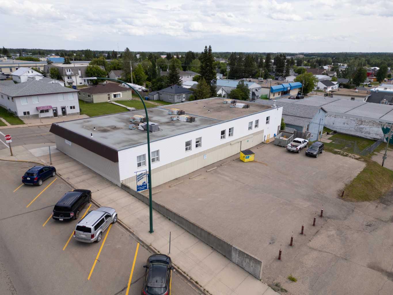 4940 49 Street 1-19 (no 3 or 13)