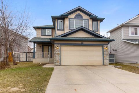 Photo of 130 Invermere Drive, Chestermere, AB T1X 1L1 (MLS # A2303301)