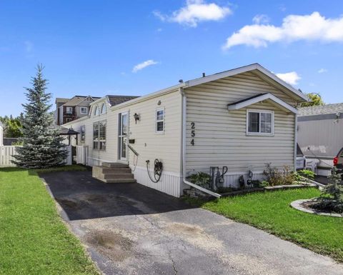 254 Erin Woods Circle SE Calgary AB T2B 3C9