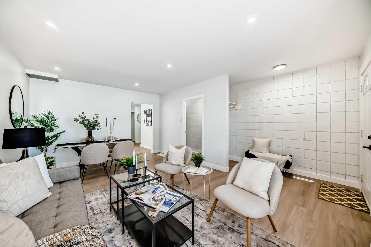 2211 19 Street NE 146