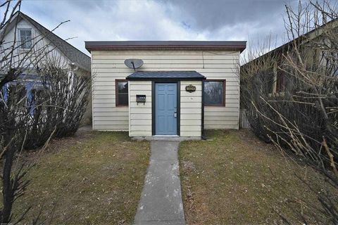 Photo of 1024 18 Avenue SE, Calgary, AB T2J 1L6 (MLS # A2296867)