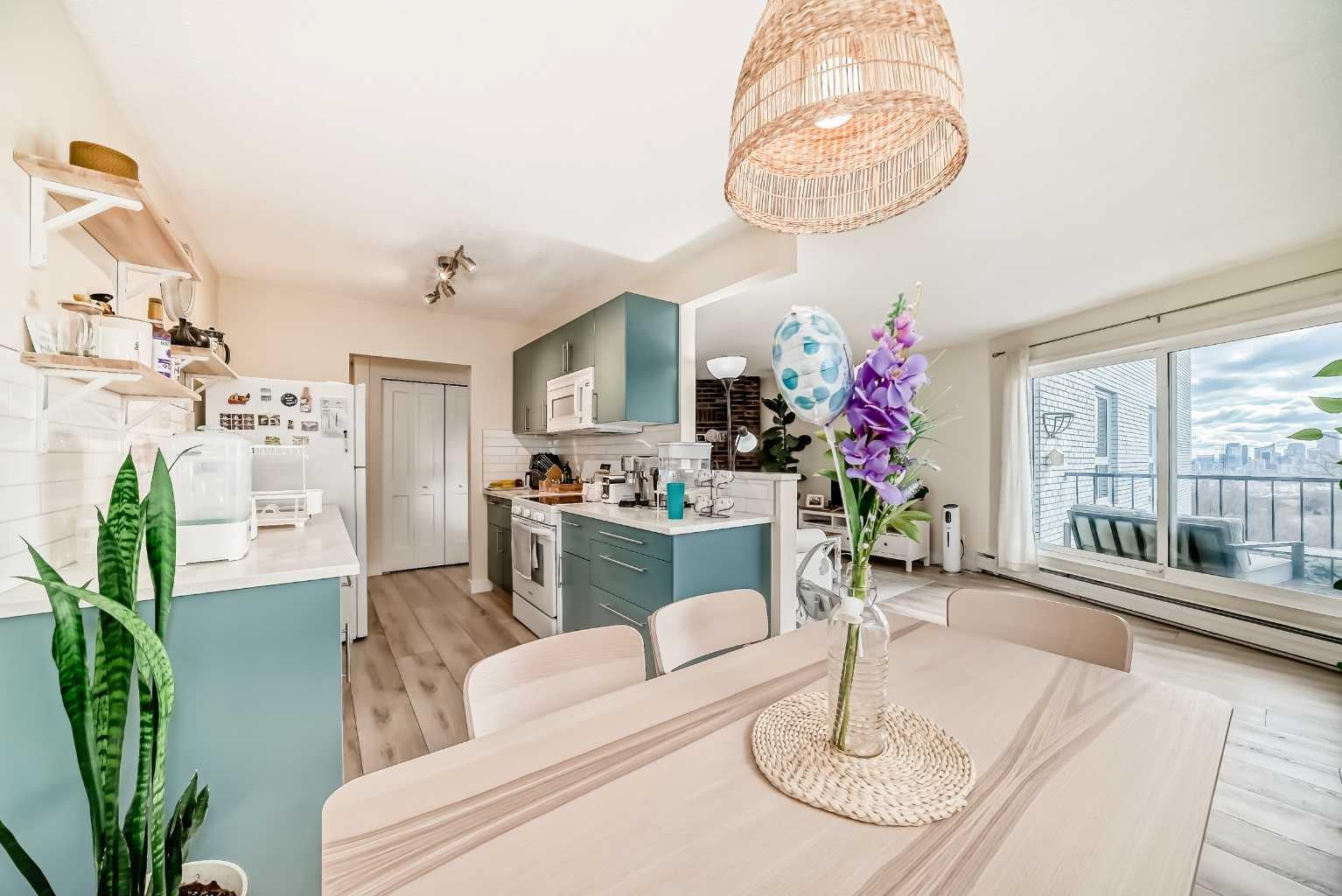 520 Cedar Crescent SW 202