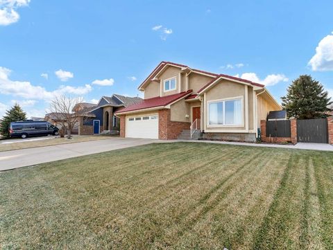 Photo of 11 Taylor Crescent SE, Medicine Hat, AB T1B 3X5 (MLS # A2315624)