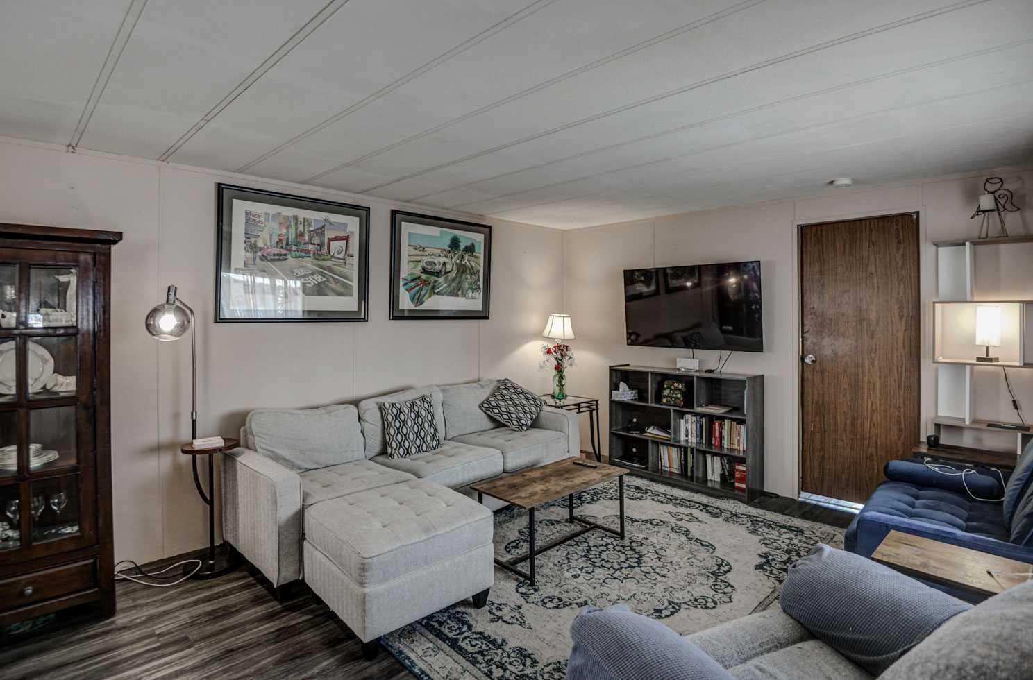 3223 83 Street NW 362