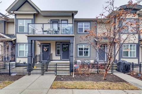 Photo of 1127 McKenzie Towne Row SE, Calgary, AB T2Z 1E1 (MLS # A2306189)